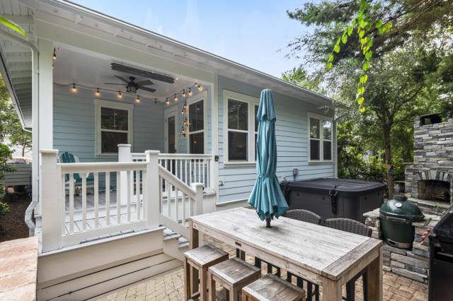 71 Gulfview Circle home for sale in Highland Parks