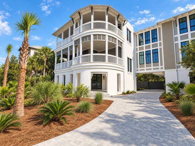 151 E St Lucia home for sale in Retreat