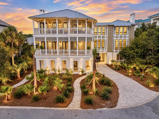151 E St Lucia home for sale in Retreat
