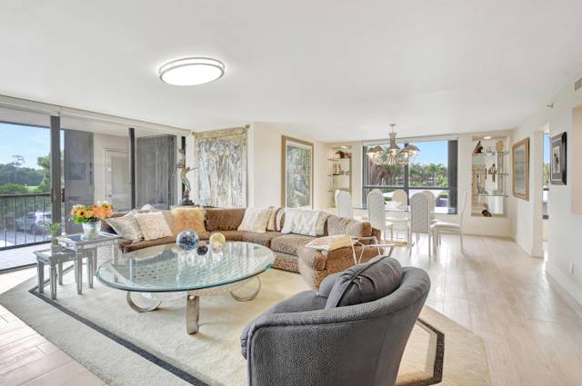 Laurel Oaks & Laurel Oaks Condo
