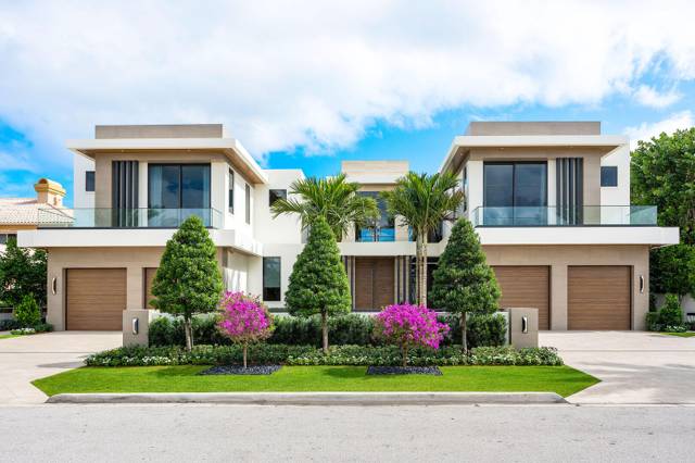 1520 Royal Palm Way home for sale in Royal Palm Yacht & Country Club