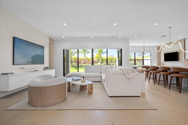 20135 Casa De Campo Lane home for sale in Lotus Palm
