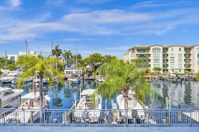 Venice Isle Tower Condo