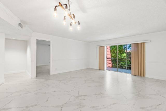 Boca Club Condo