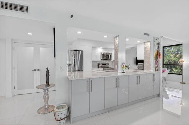 Laurel Oaks & Laurel Oaks Condo