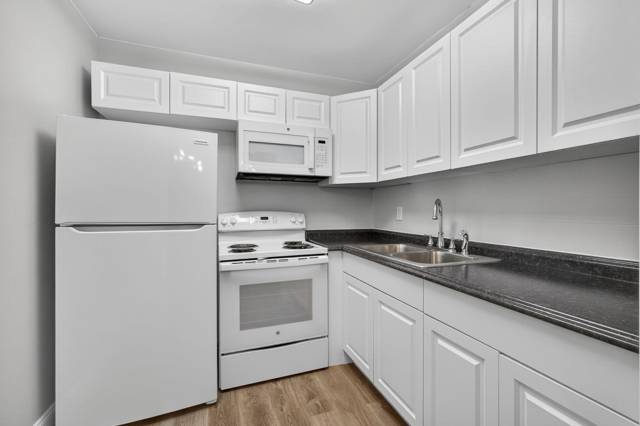 Century Village - Norwich Condo