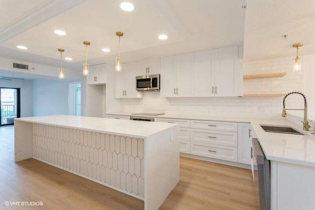 601 SEAFARER Circle #101 home for sale in Marina At The Bluffs