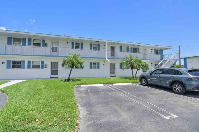 1115 Lake Terrace #111 home for sale in Leisureville Lake
