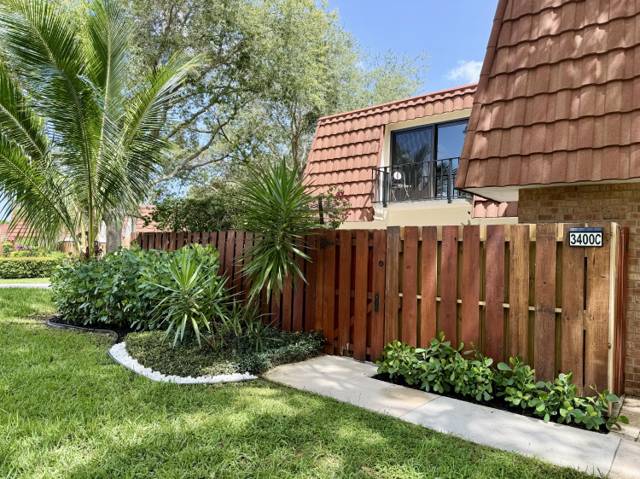 Spanish Wells Condo