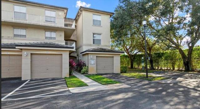 2100 Greenview Shores Boulevard #508 home for sale in Arissa Place Condo