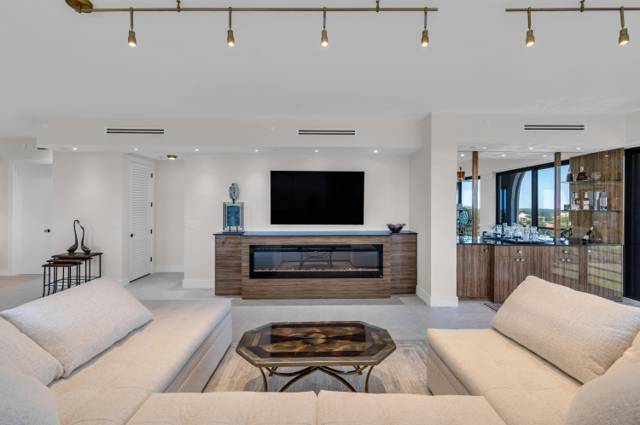 Imperial Royale At Boca Pointe