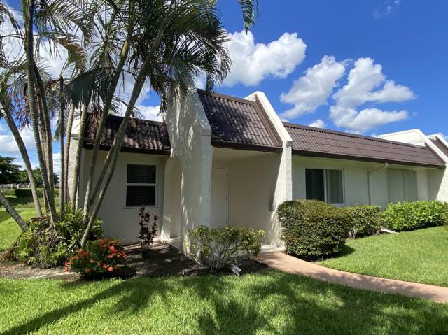 Golden Lakes Village Condo M