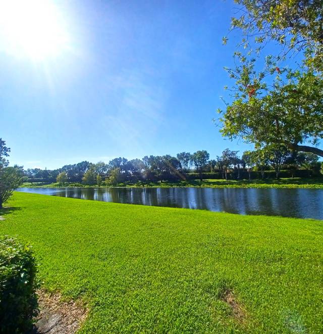 Coral Lakes