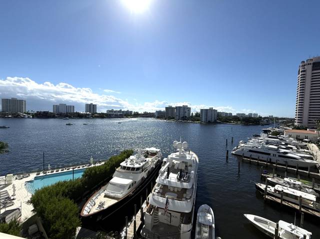 Mizner Grand