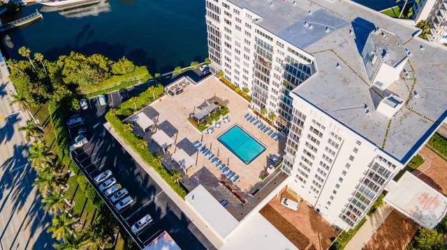 Barr Terrace Condo