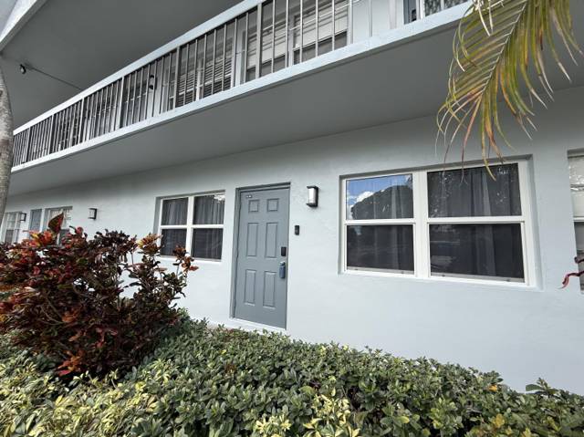 Village Green Of Boca Raton Condo