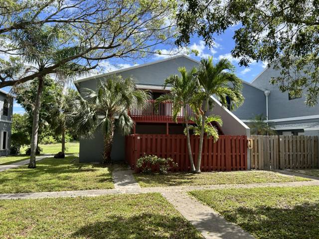 23 Crossings Circle #E home for sale in Crossings Of Boynton Beach Condo