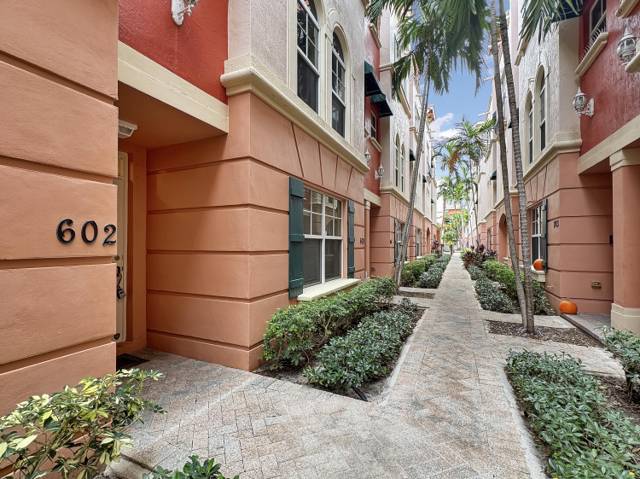 Villa Medici Condo