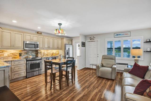 Lake Mayan Apartments Co-Op