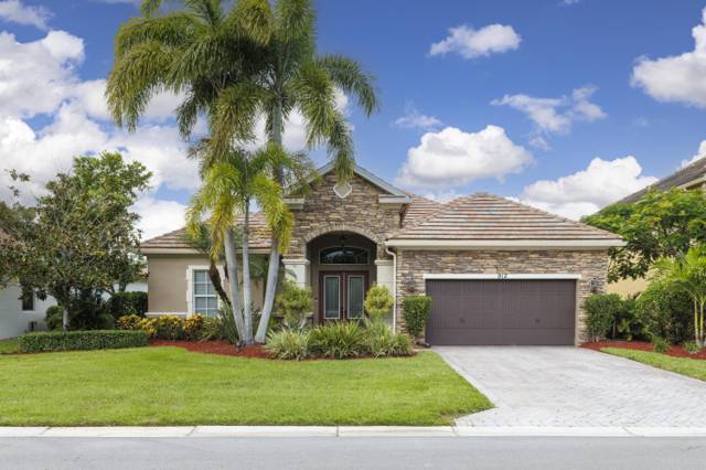 912 SW Sun Circle home for sale in Sand Trail (Aka Copperleaf)