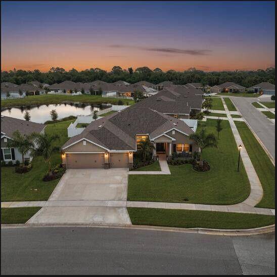 8652 Waterstone Boulevard home for sale in Waterstone