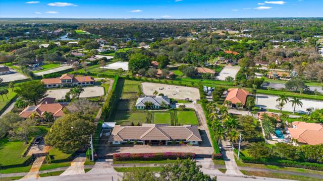 14371 Wellington Trace home for sale in Paddock Park 2 of Wellington