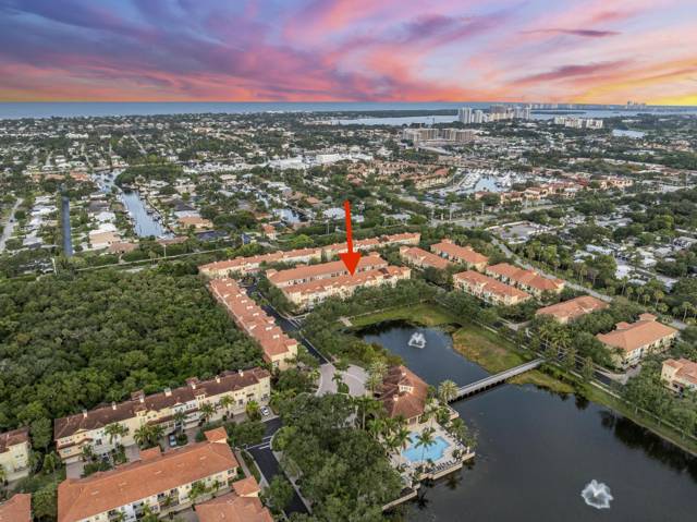 Harbour Oaks