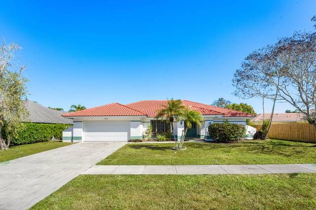 2057 Amesbury Circle home for sale in Greenview Shores 2 of Wellington