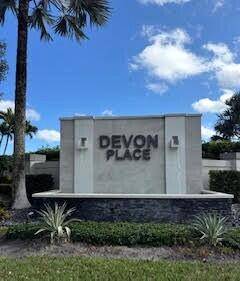 Devon Place