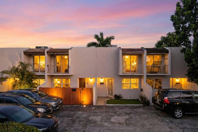Palmview Townhomes IncCondos for Sale in Davie, FL