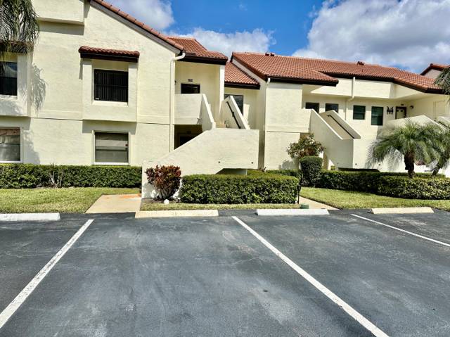 Coves At Parkwalk Condo