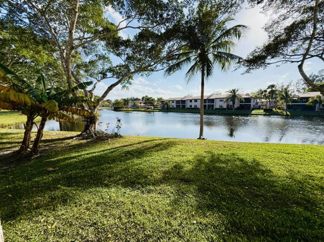 9261 Vista Del Lago #E home for sale in Pines Of Boca Lago