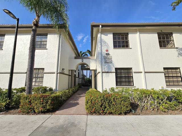 Carrara Village Condo