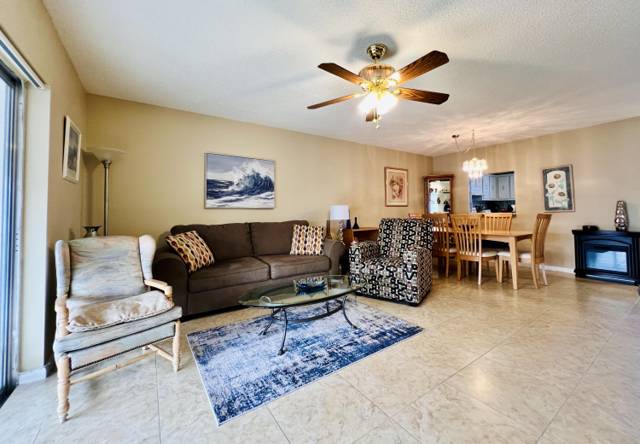 Century Village - Oxford Condo