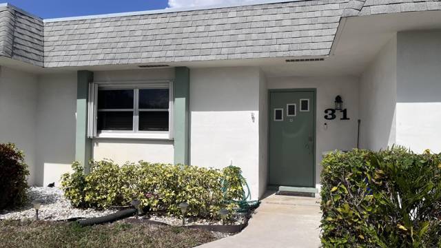 Cresthaven Townhomes