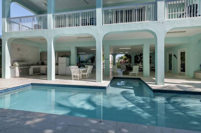 426 Calle Limon