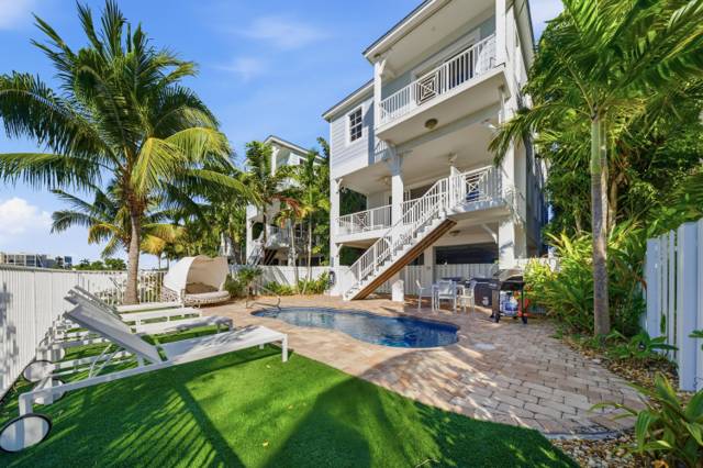 11890 1st Ave Gulf #2