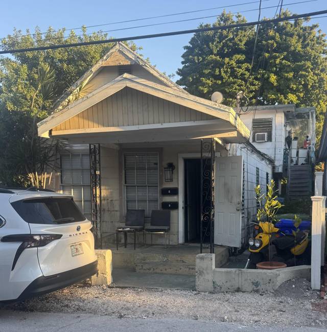 1432 Eliza Street