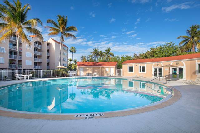 3930 S Roosevelt Boulevard #S205