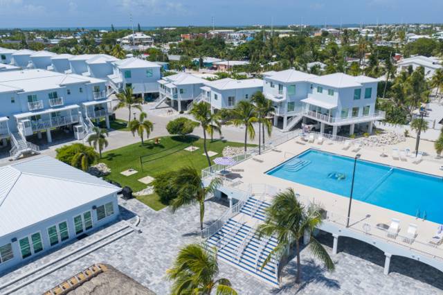 10877 Overseas Highway #111