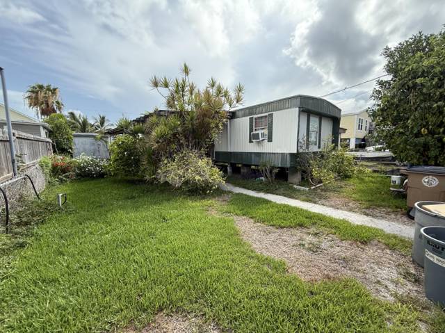 32C 10Th Avenue