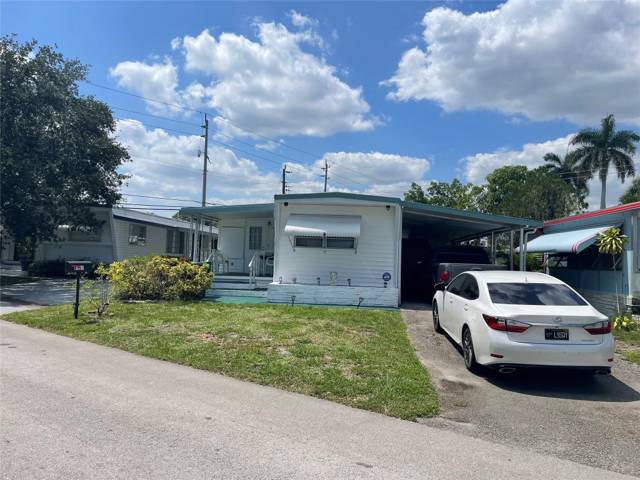 8581 SW 20th Place