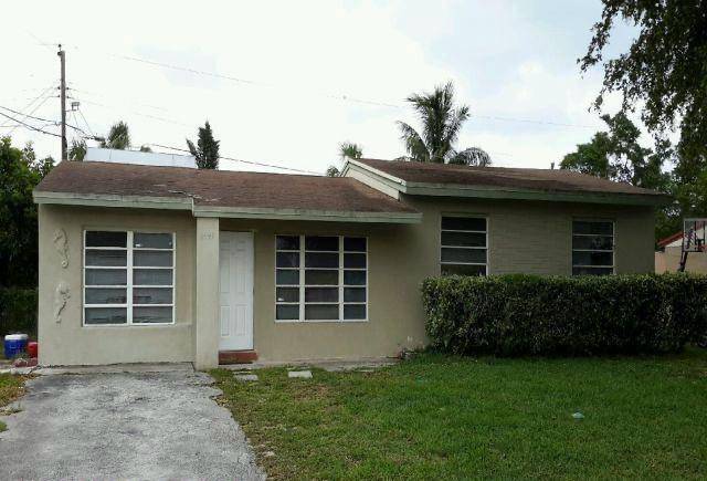 6441 SW 16th Street home for sale in Broadview Country Club Es