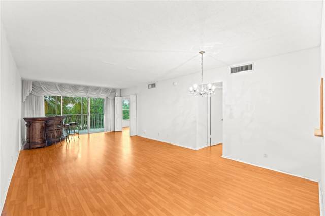 Palm Aire CountryHomes for Sale in Pompano Beach, FL