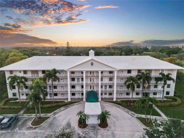 Whitehall Condo At Camino