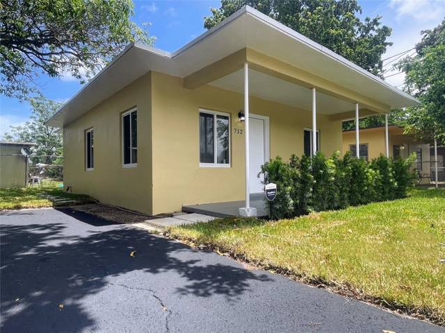 712 NW 17th Avenue home for sale in Lincoln Park