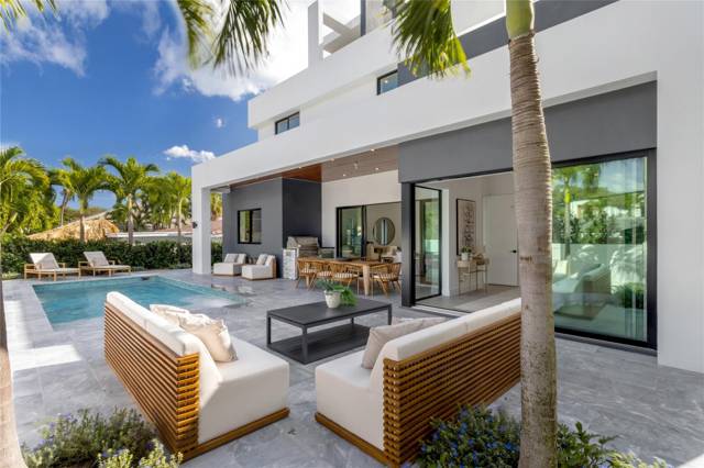 3205 Leigh Road home for sale in Hillsboro Shores Sec