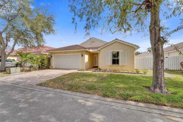 4966 SW 33rd Terrace home for sale in Banyan Oakridge