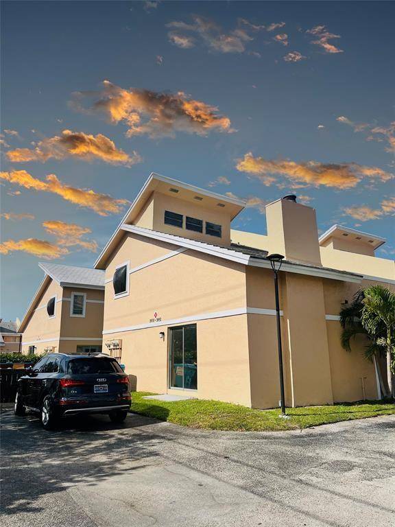 3947 Coral Springs Drive #22