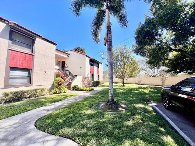 Pierpointe OneCondos for Sale in Hollywood, FL